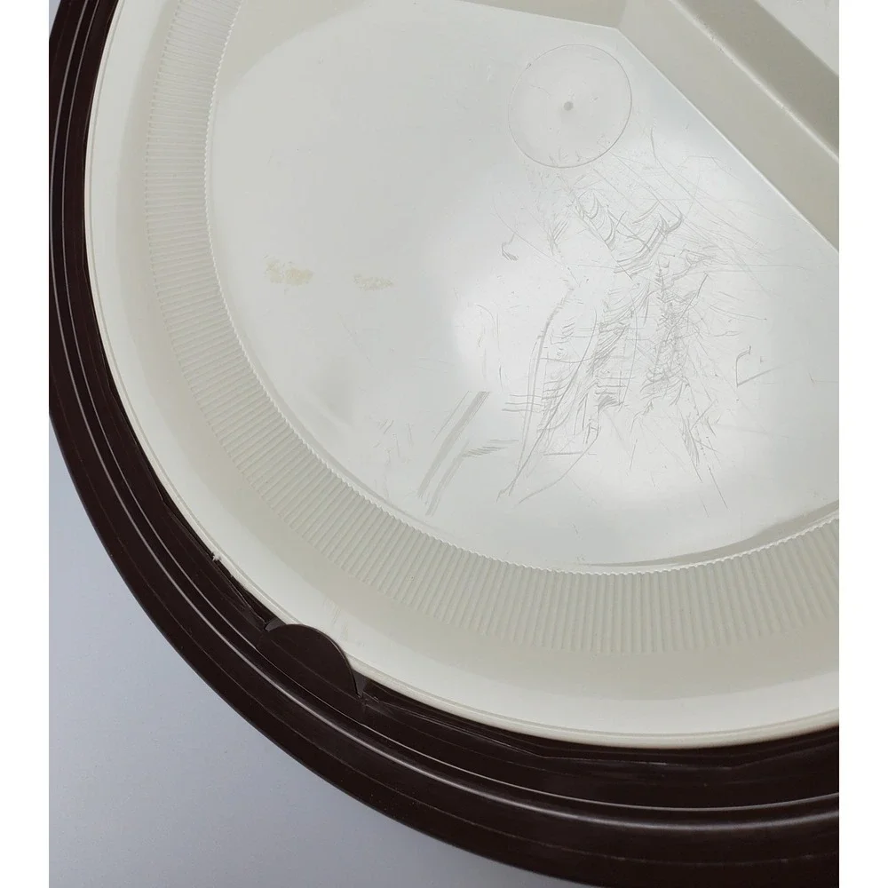 READ Vintage PackerWare Lot Of 4 Ivory Plastic Plates Brown Plate‎ Holders USA